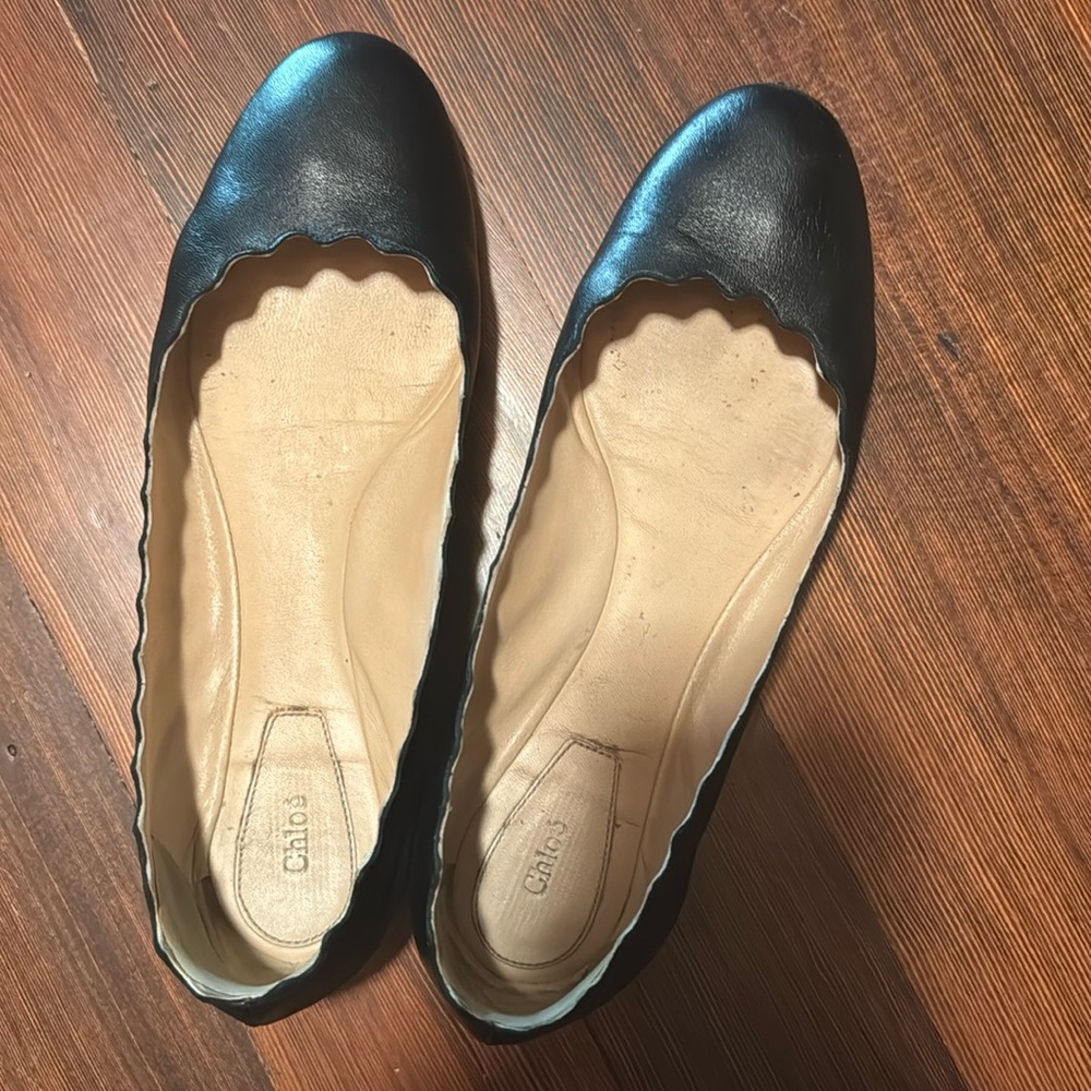 Chloe Scalloped Flats
